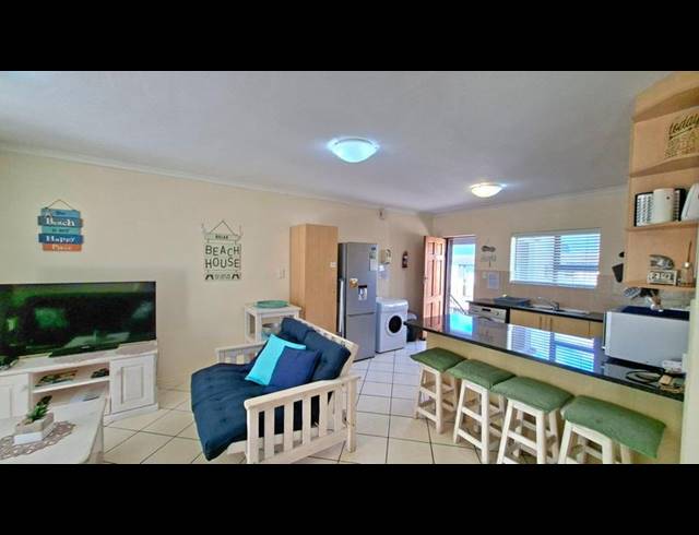 2 BEDROOM APARTMENT FOR SALE IN HARTENBOS